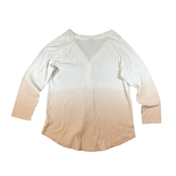 Torrid Waffle V-Neck Button-Front Long Sleeve Top - 2X - Picture 4 of 4